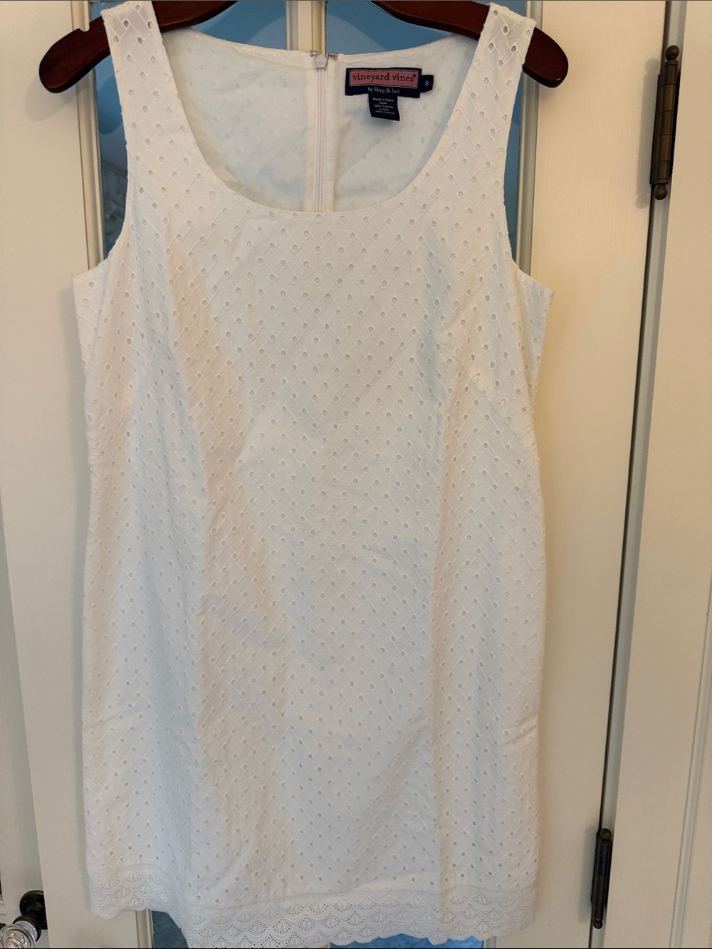 VInyeard Vines white eyelet sleeveless shift dress